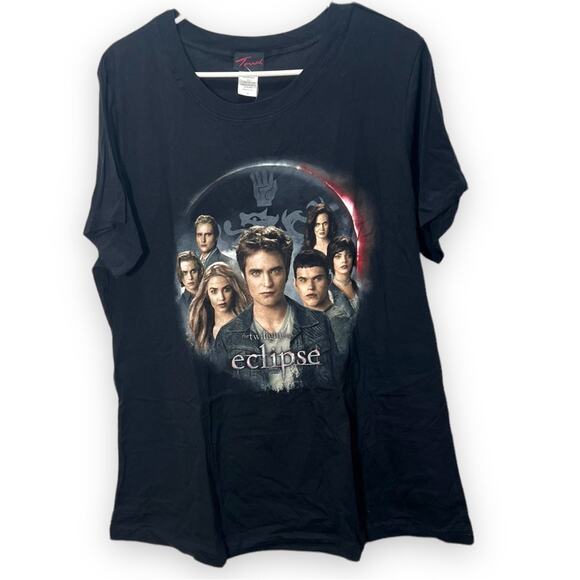 Torrid x Twilight Eclipse Edward Cullen And family Deadstock Tshirt - Picture 1 of 4